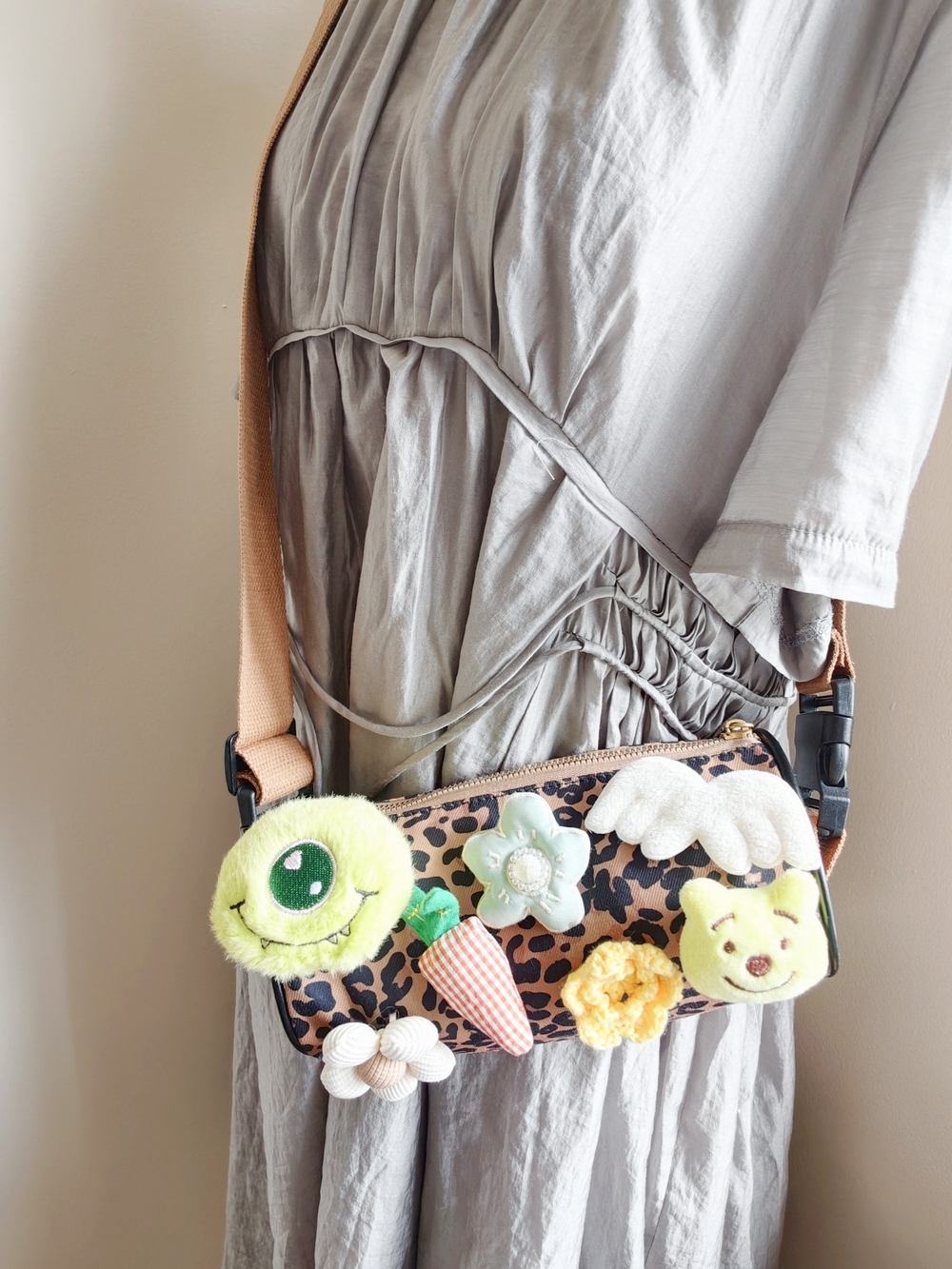 Leopard Print Crossbody Bag with Fun Charms - Rust Strap - Picture 10 of 13